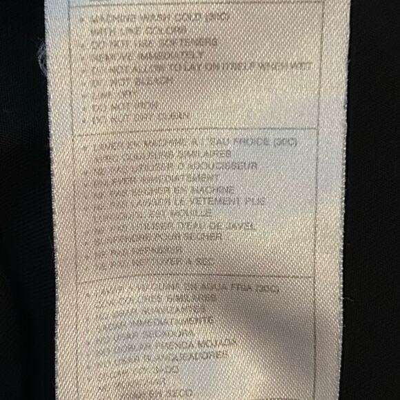 Nike workout crop top, black, women’s, size small (4-6) - Picture 10 of 10